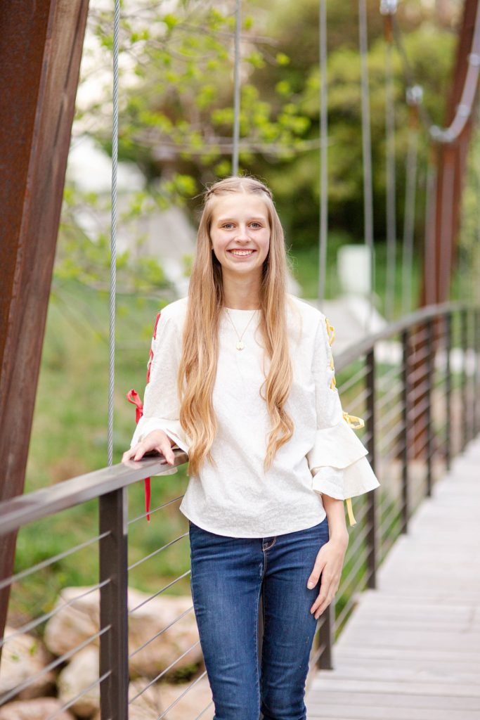 Creekside Park, Bountiful, Utah, Senior Portraits, Senior Pictures, Spring Portraits, Senior Pictures with Blooms, McKenna Rose Photography